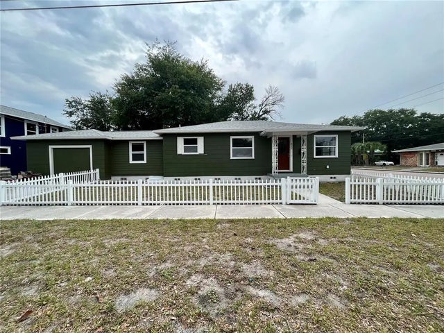 842 14th Street N, ST PETERSBURG