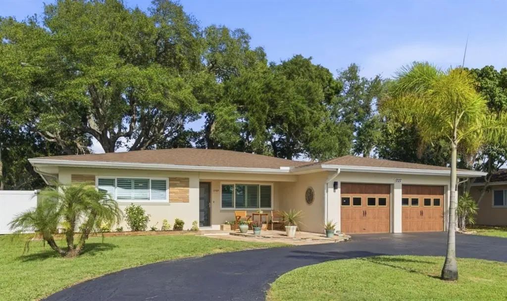 1727 Cypress Avenue, BELLEAIR