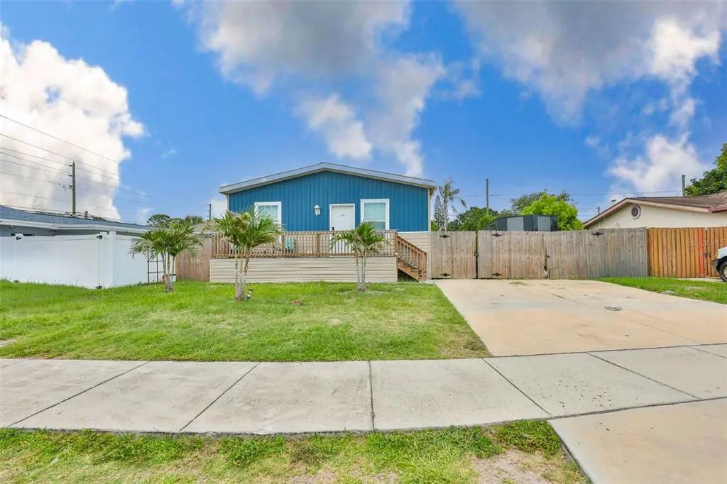 1169 8th Avenue Ne, LARGO