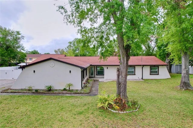 7609 Barry Road, TAMPA