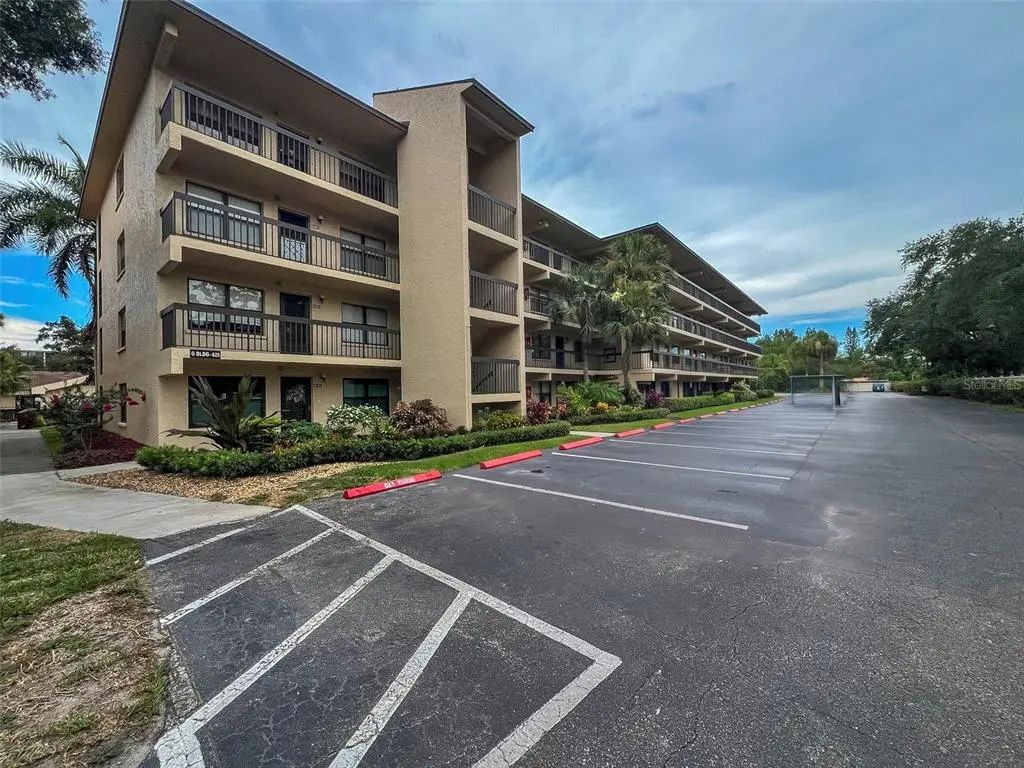 625 30th Avenue W G402, BRADENTON