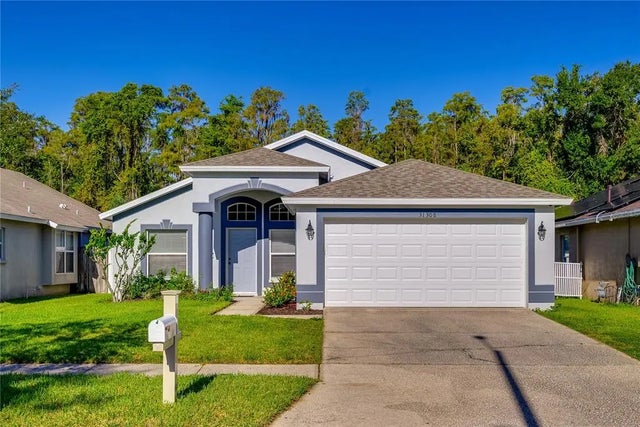 31308 Wrencrest Drive, WESLEY CHAPEL