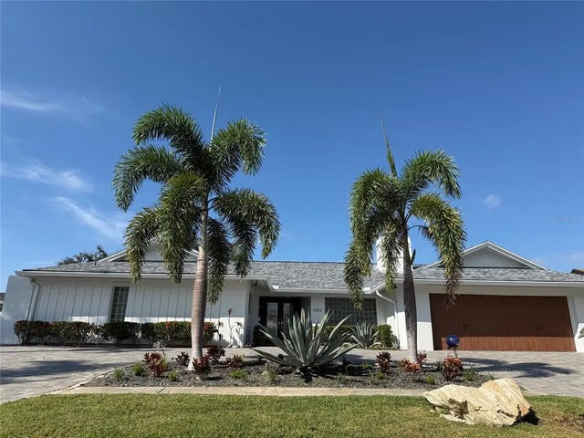 4202 Saltwater Boulevard, TAMPA