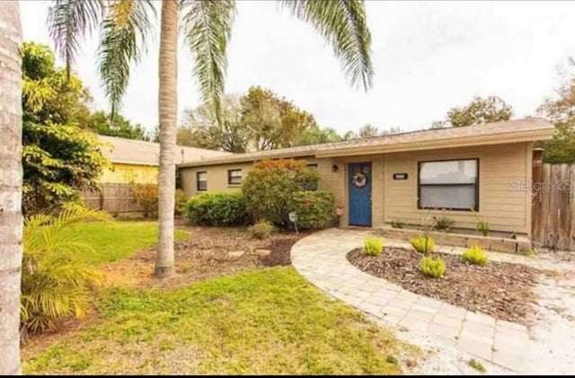 10405 N Woodmere Road, TAMPA