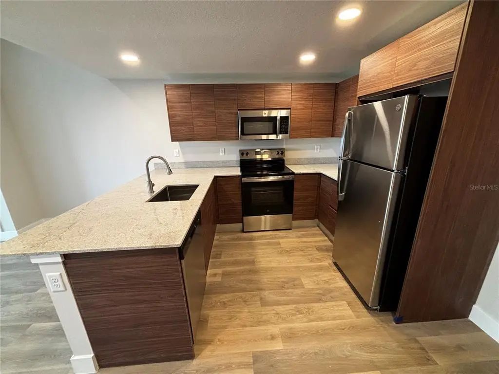 4424 S Texas Avenue 304, ORLANDO