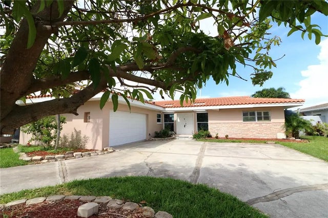 12405 4th Street E, TREASURE ISLAND