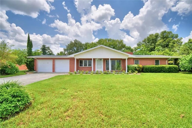 1475 S Lake Howard Drive, WINTER HAVEN