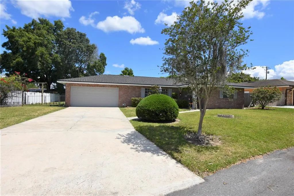 204 Chaucer Lane, WINTER HAVEN