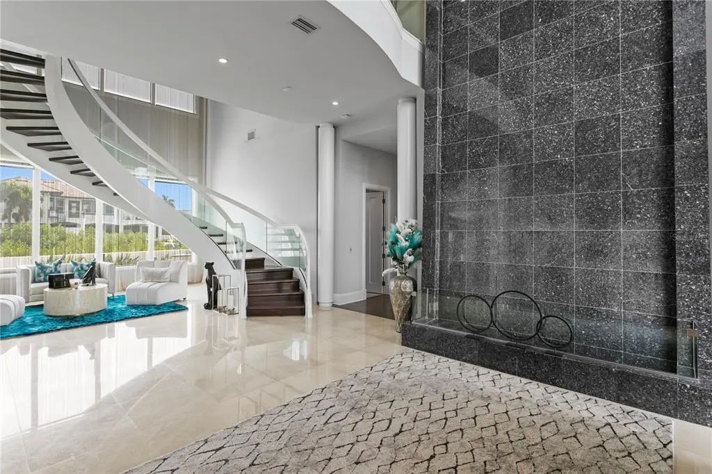 14 of 80 - 2 Sandpiper Road, TAMPA, FL