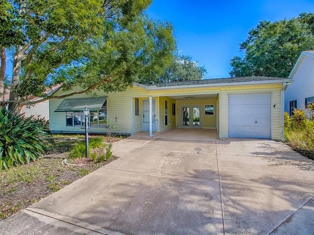 1133 Del Toro Drive, THE VILLAGES