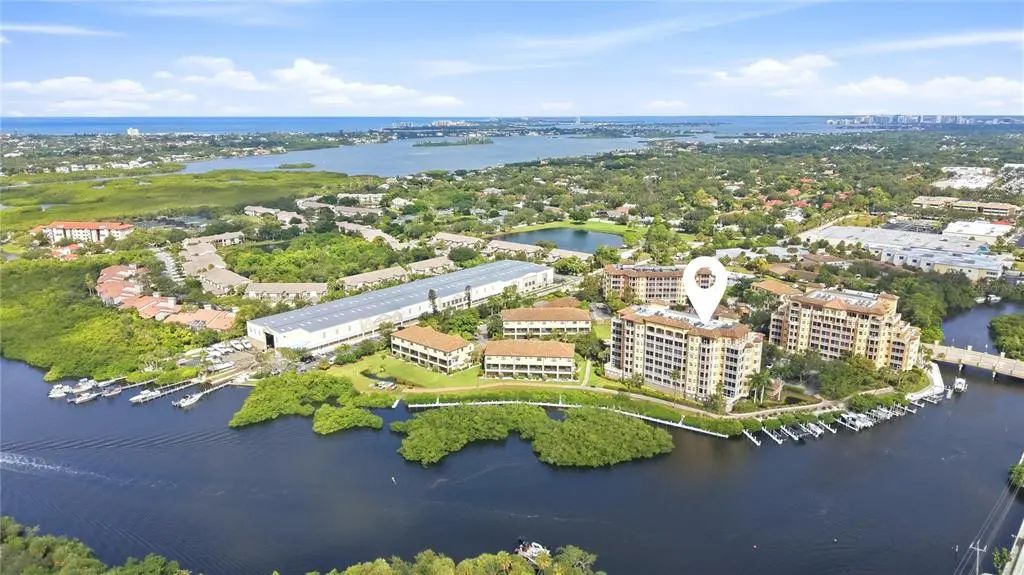 5531 Cannes Circle 403, SARASOTA