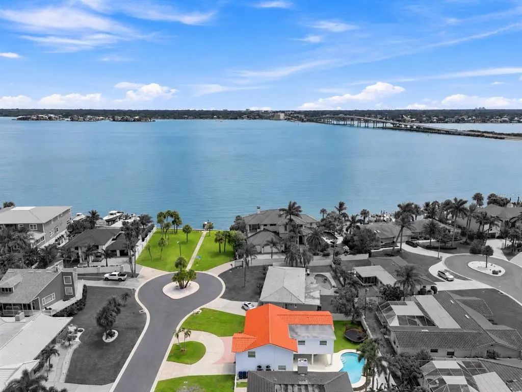 112 16th Street, BELLEAIR BEACH