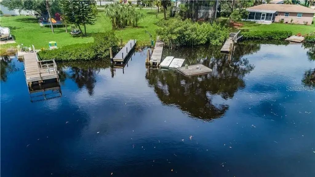 Riverside Drive, TARPON SPRINGS