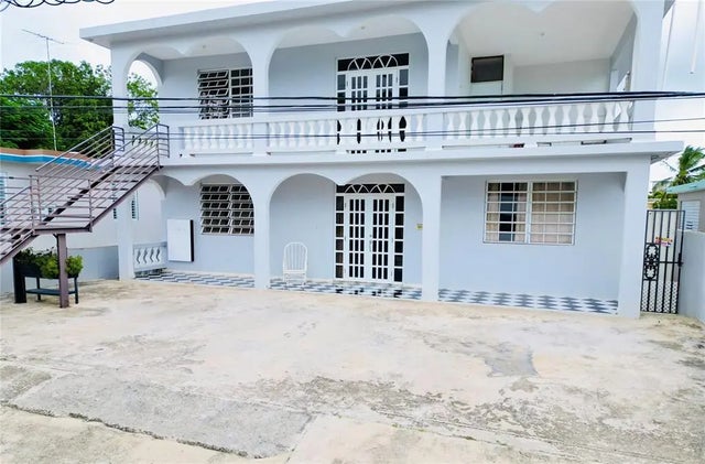 2 Arenas 334, GUANICA