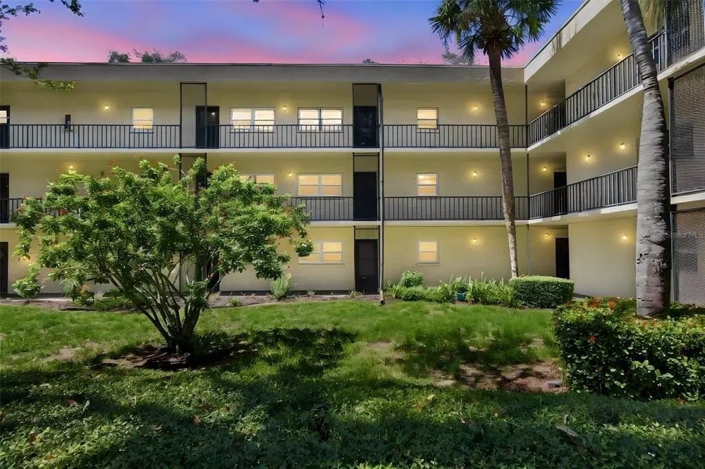 11485 Oakhurst Road 1200-214, LARGO
