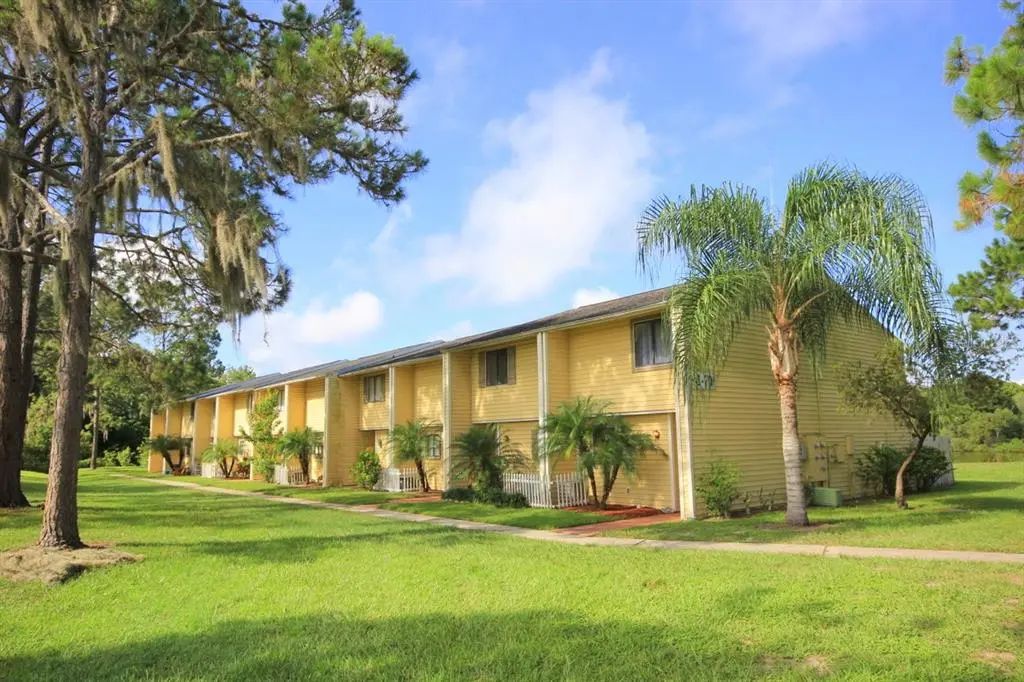 22640 Watersedge Boulevard 64, LAND O LAKES
