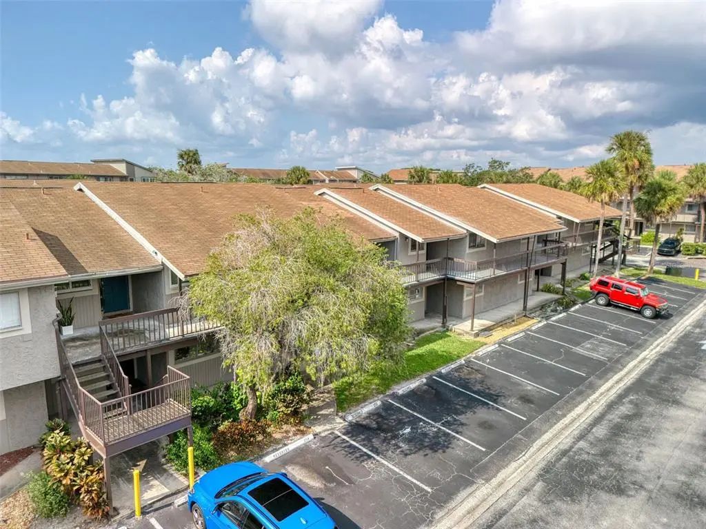 6334 Newtown Circle 34b4, TAMPA