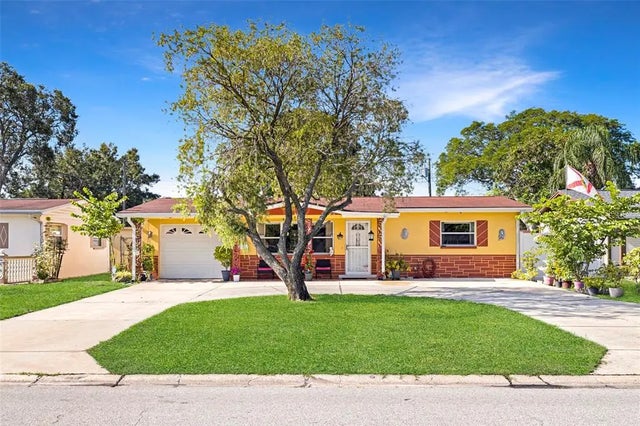 4360 82nd Avenue N, PINELLAS PARK