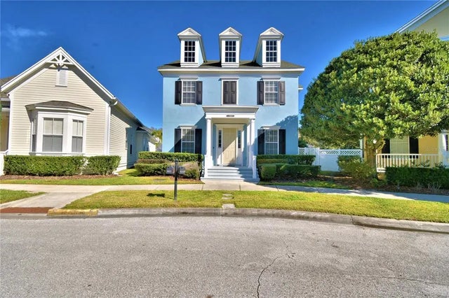1111 Oscar Square, CELEBRATION