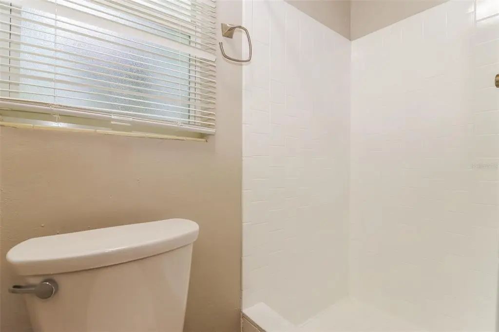 17 of 21 - 1619 Edna Avenue, LARGO, FL