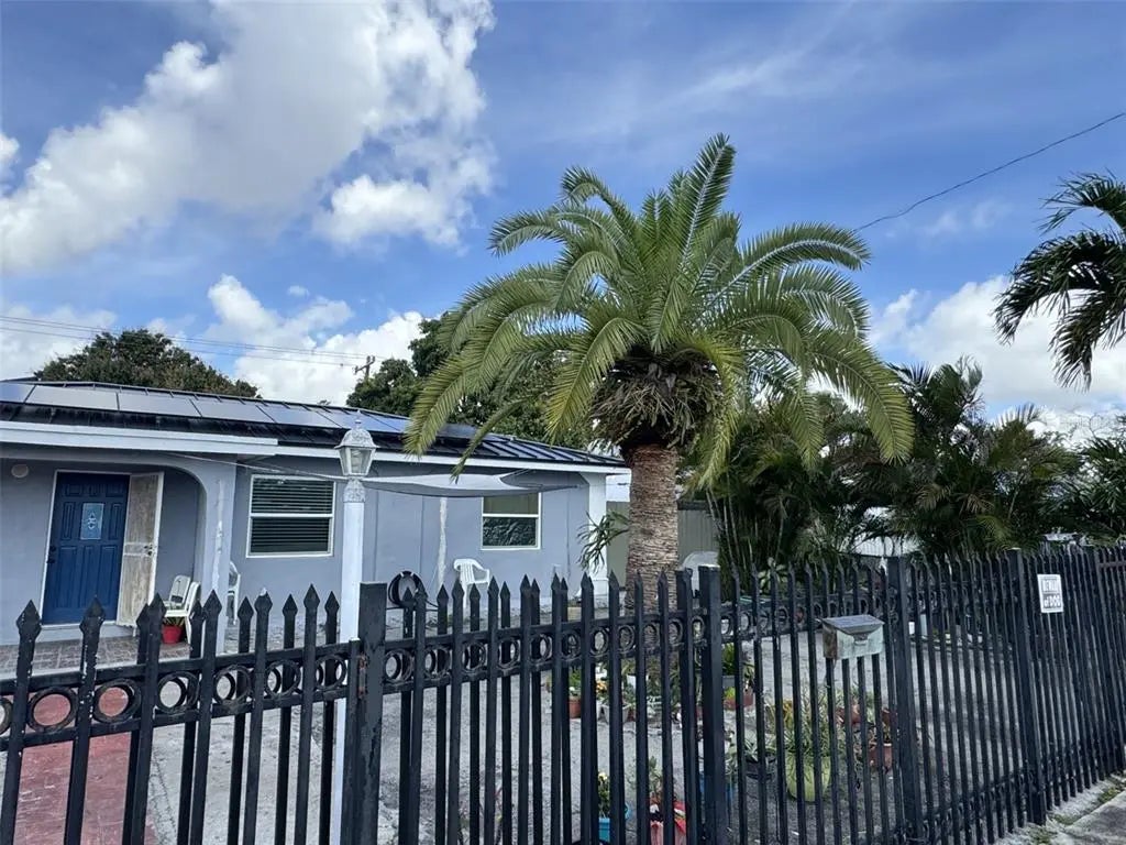 3565 Nw 81 Terrace, MIAMI
