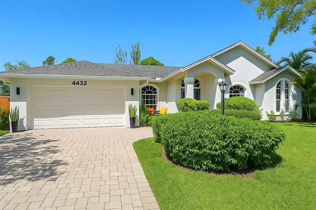 4432 Greenfield Avenue, SARASOTA