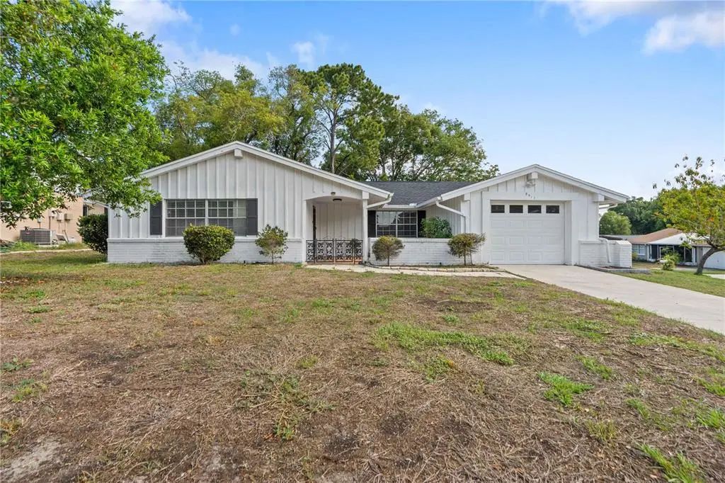 8517 Sunflower Lane, HUDSON
