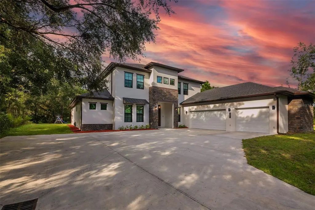19811 Mardi Gras Street, ORLANDO