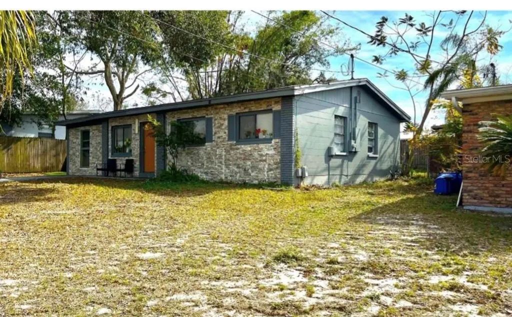 7011 Conifer Drive, TAMPA