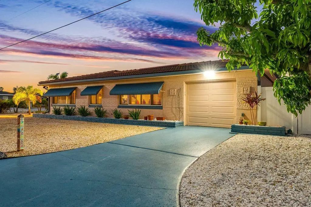 1472 Durling Drive S, SOUTH PASADENA