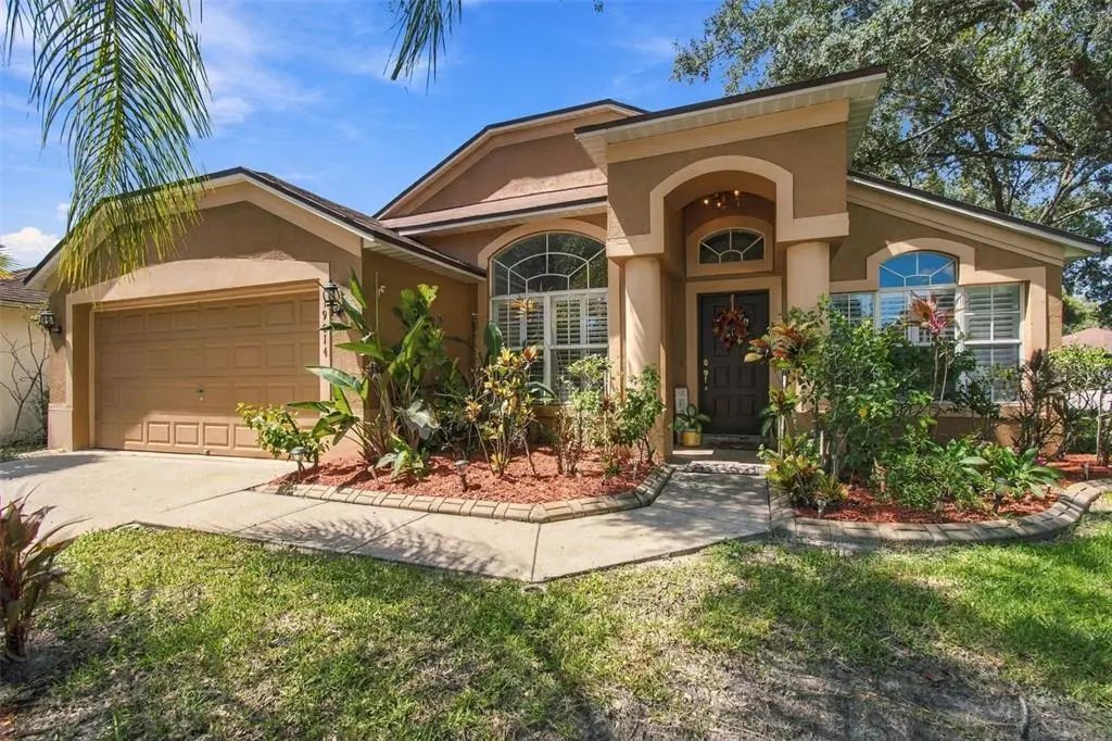19014 Silverbrook Drive, TAMPA