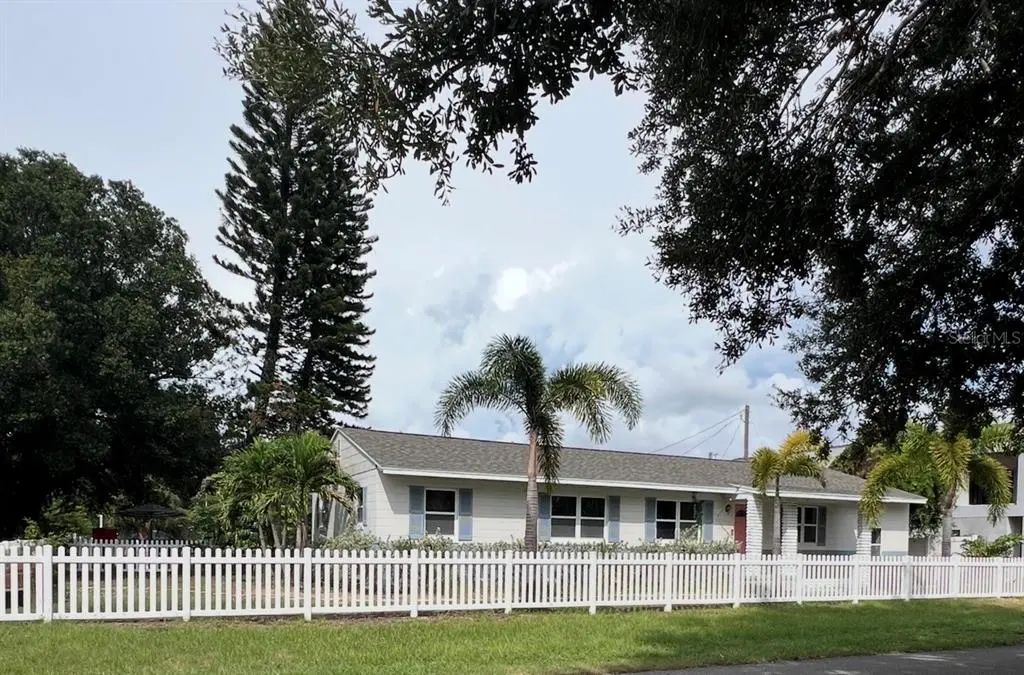 1726 55th Street S, GULFPORT