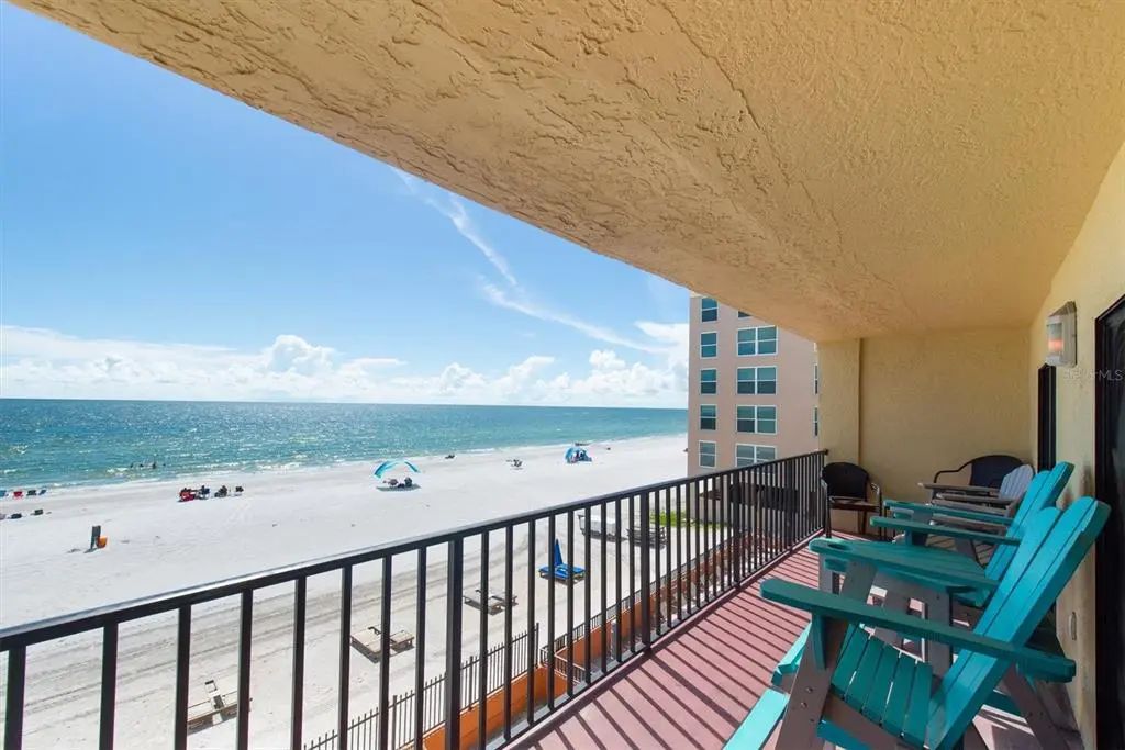 14710 Gulf Boulevard 206, MADEIRA BEACH