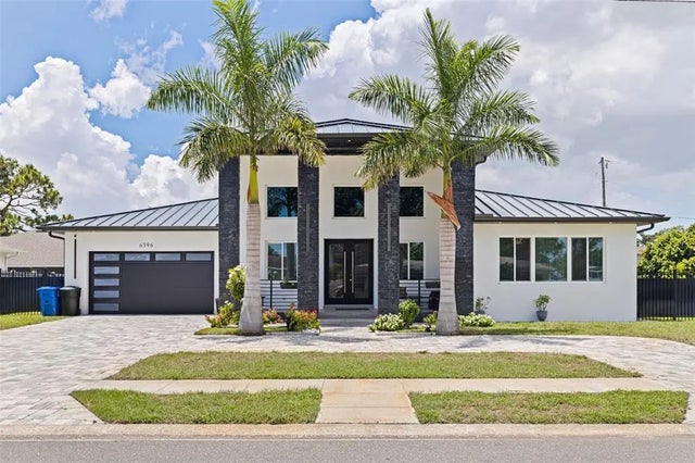 6396 18th Street N, ST PETERSBURG