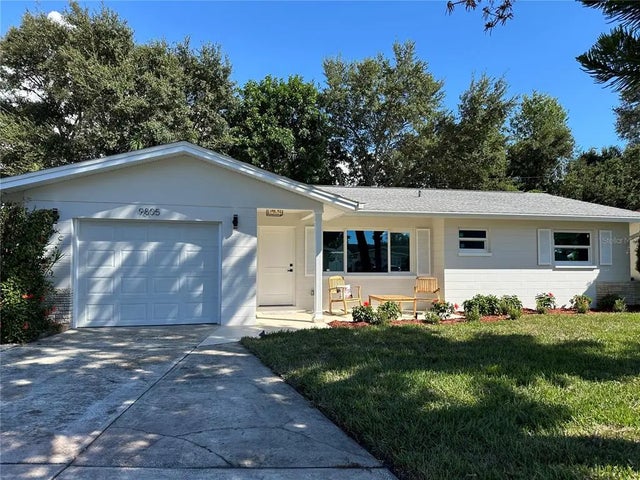 9805 110th Lane, SEMINOLE