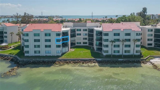 5541 Puerta Del Sol Boulevard S 318, ST PETERSBURG