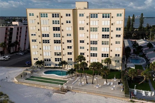 5000 Gulf Boulevard 704, ST PETE BEACH
