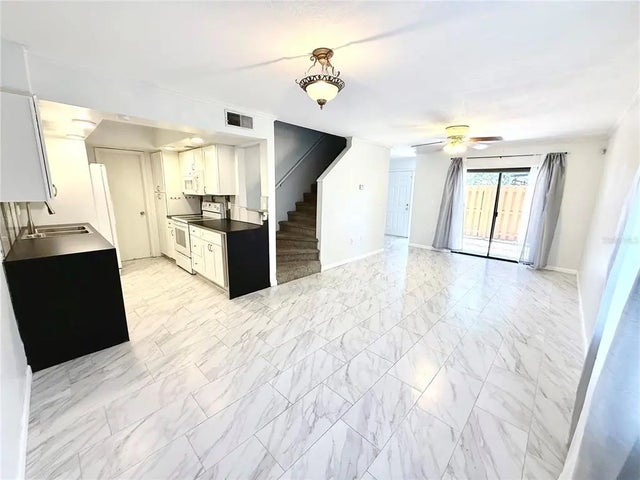 2649 Crown Court 2649, KISSIMMEE