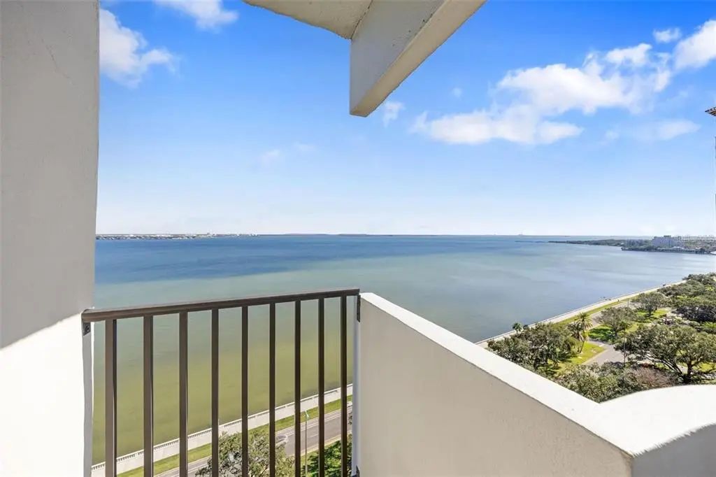 4141 Bayshore Boulevard 1702, TAMPA