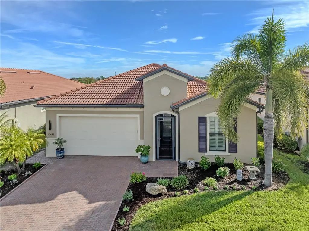 10422 Medjool Drive, VENICE