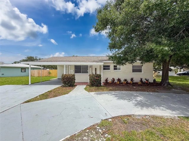 6001 1st Street Ne, ST PETERSBURG