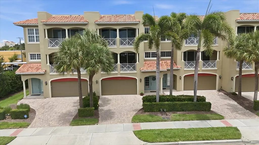 712 Granada Avenue 2, VENICE