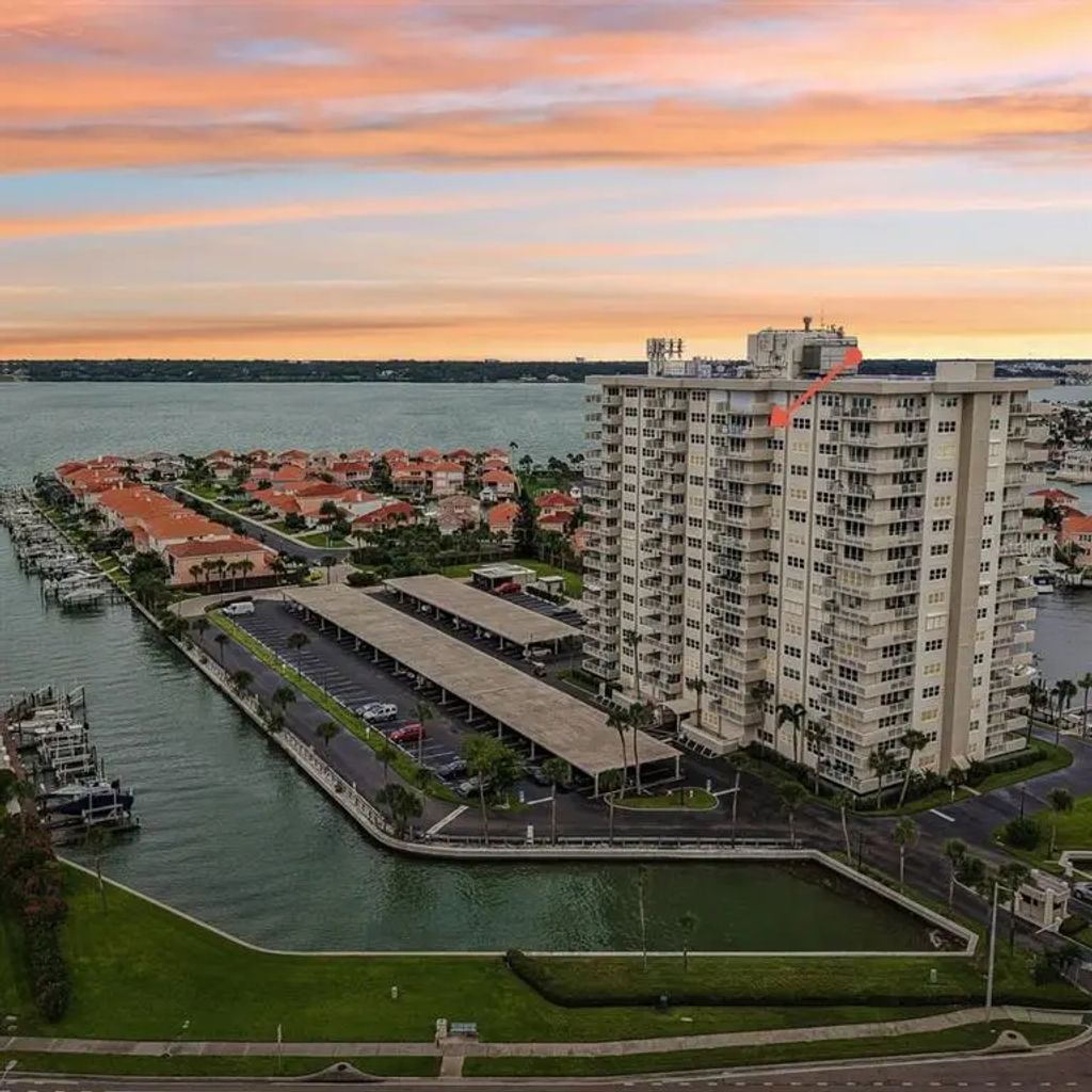 1621 Gulf Boulevard 1604, CLEARWATER
