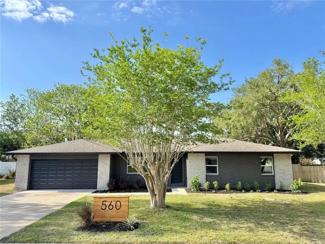 560 Garden Heights Drive, WINTER GARDEN