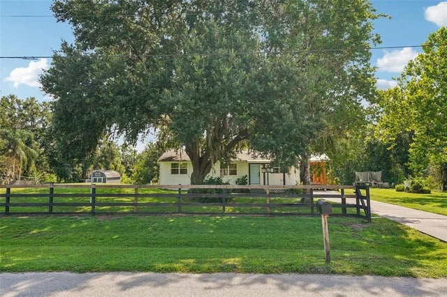 3628 Foxwood Boulevard, WESLEY CHAPEL