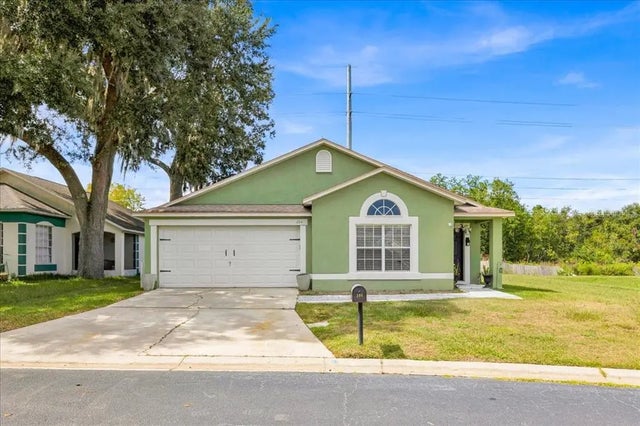204 Canary Island Circle, DAVENPORT