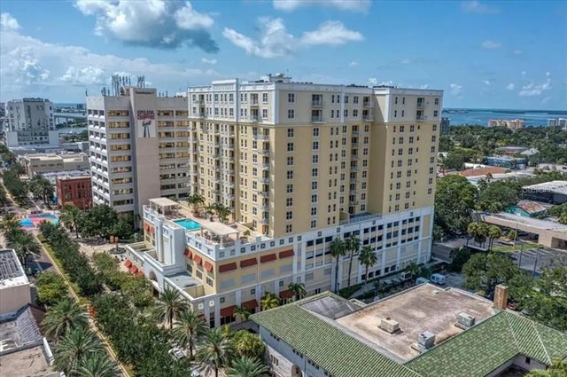 628 Cleveland Street 1305, CLEARWATER