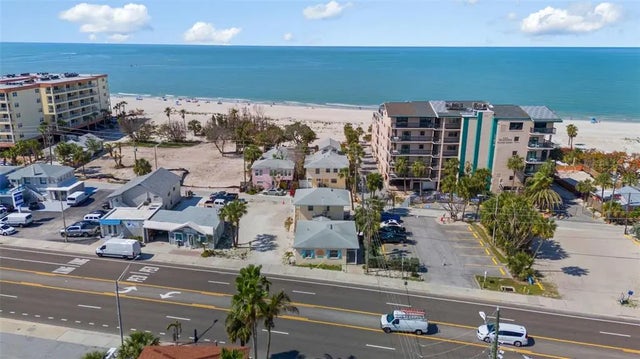 13062 Gulf Boulevard, MADEIRA BEACH