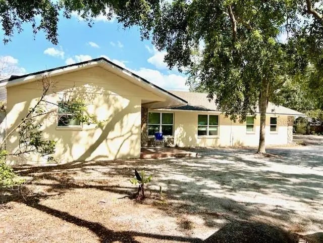110 Pine Avenue, OSPREY