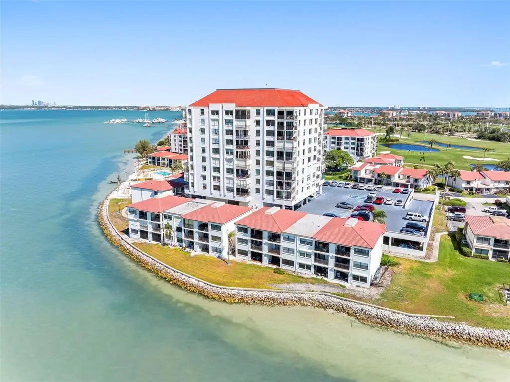 6265 Sun Boulevard 1106, ST PETERSBURG